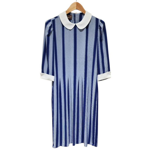 Vintage Dress - Picture 4 of 9